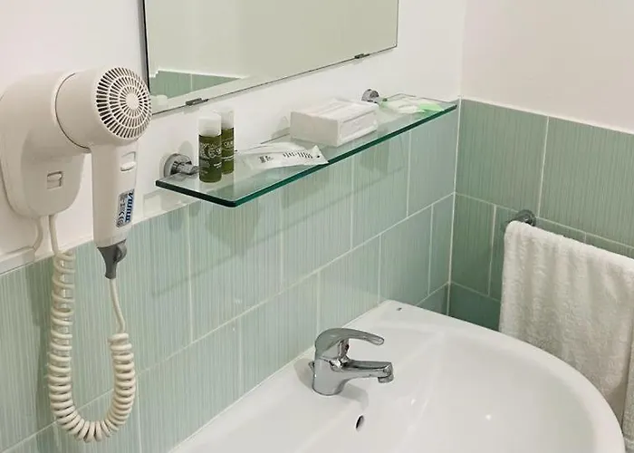 Matteotti 86 בית הארחה 3*